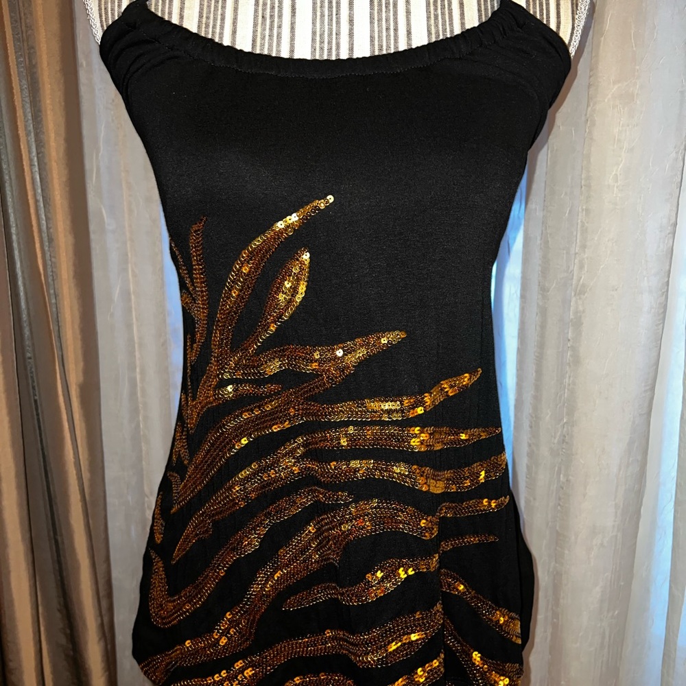 Gorgeous sequined halter Top